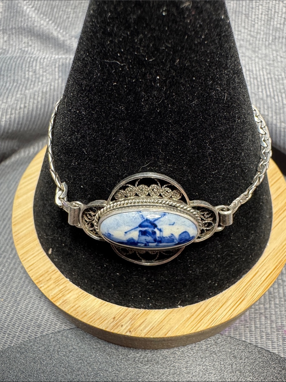 Delft porcelain company Silver-Tone Bracelet with Blue Porcelain Cabochon